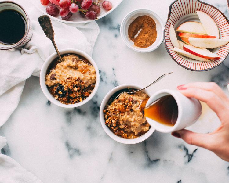 Cinnamon Roll Overnight Oats